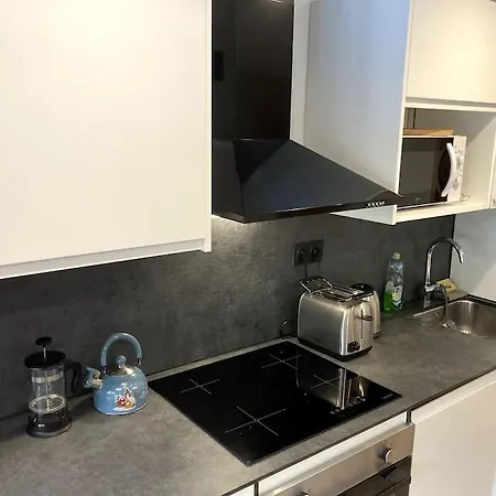 1650 Moriond - 2 Double Bedroom Near Snow Front Apartment Courchevel