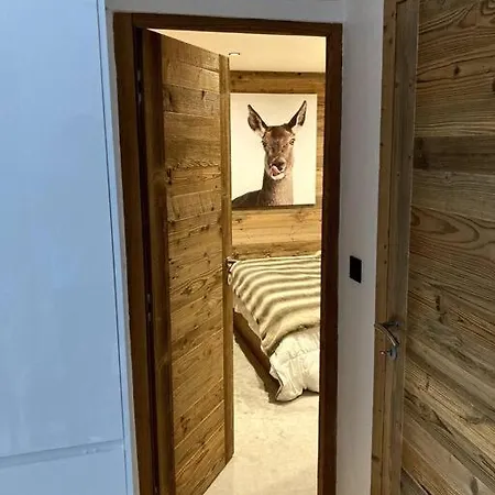 1650 Moriond - 2 Double Bedroom Near Snow Front