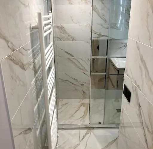 1650 Moriond - 2 Double Bedroom Near Snow Front * Куршевель