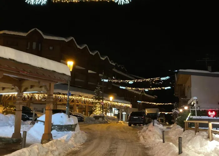 Апартаменты 1650 Moriond - 2 Double Bedroom Near Snow Front *